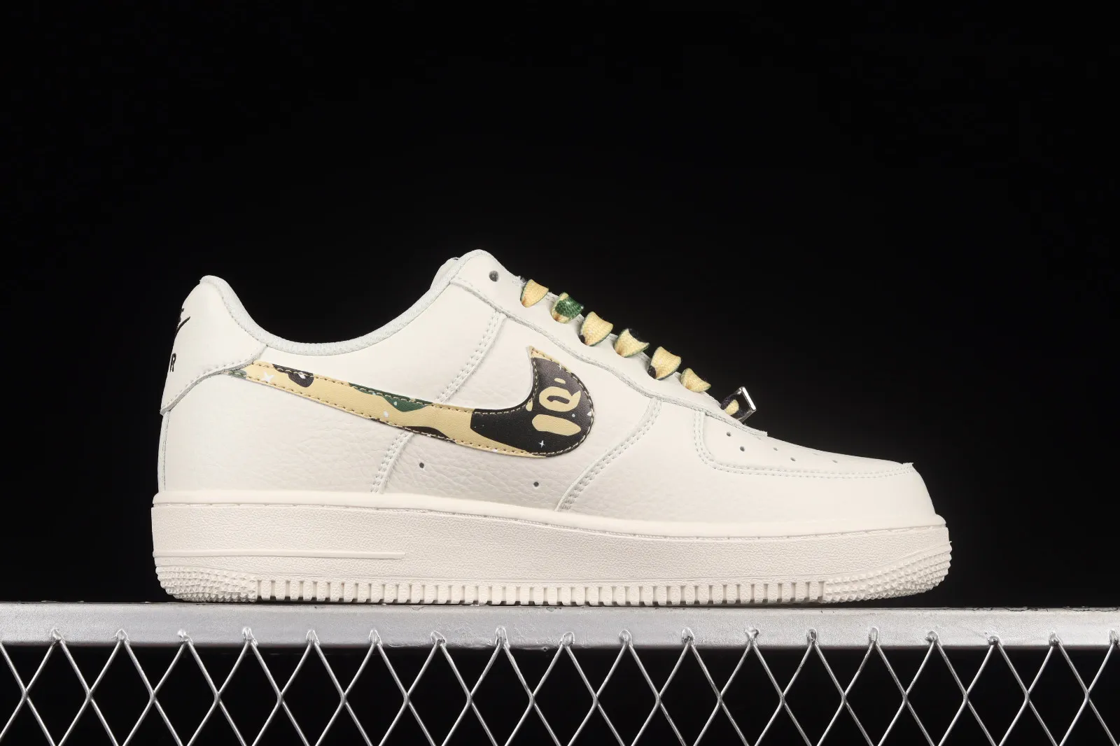 Bape x Nike Air Force 1 07 Low Camouflage White Green AA1365-118