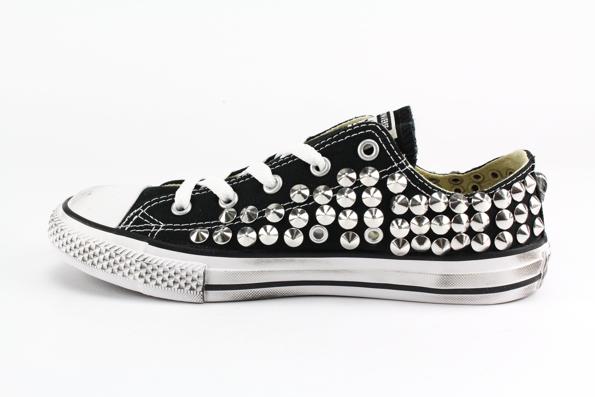 Converse All Star Black basse Total Borchie