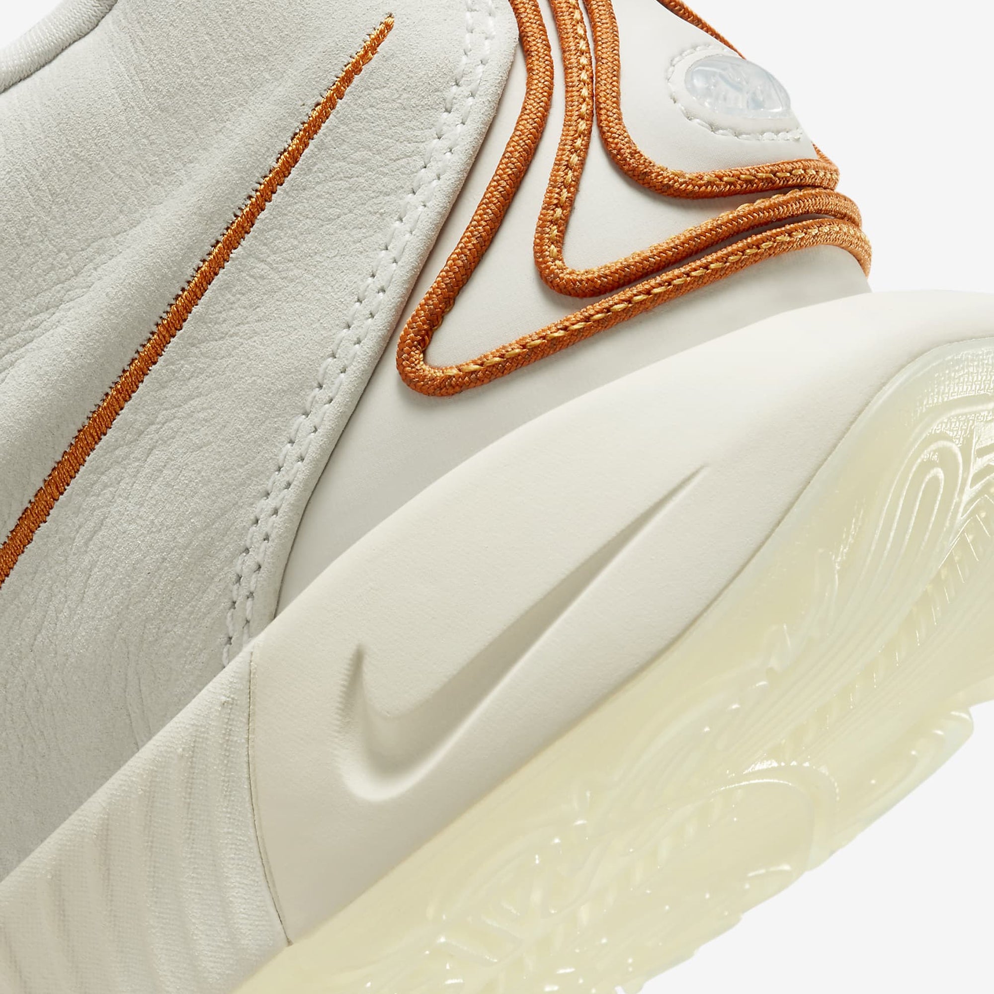 LEBRON XXI 'AKOYA' EP 'LIGHT BONE/COCONUT MILK/DRAK RUSSET'