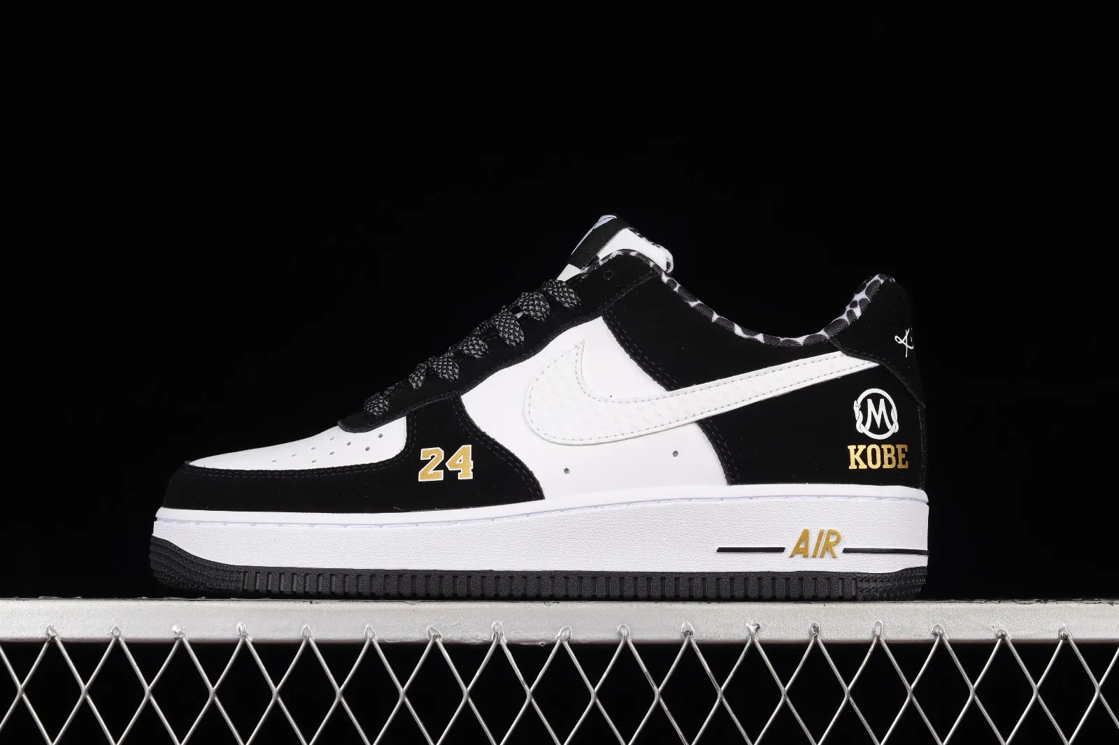 Nike Air Force 1 07 Low GiGi White Black Metallic Gold CW2024-002