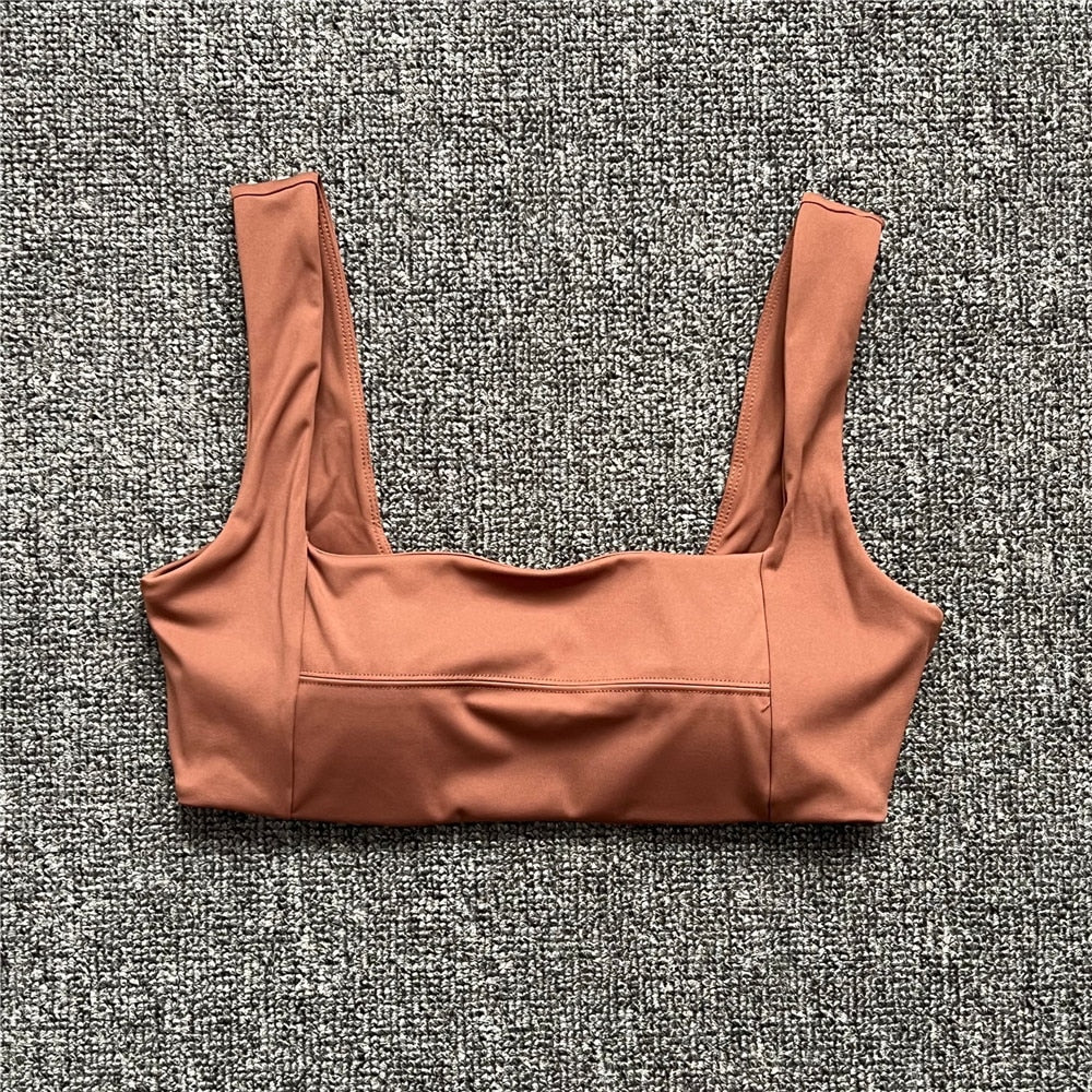 Soft Stretchy Fabric Single Strap Yoga Underwear Curved Hem Fitness Top Quick Dry Light Support Pilates Sport Bra