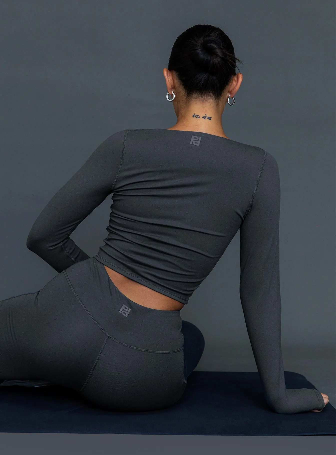 Thriving Activewear Top Grey