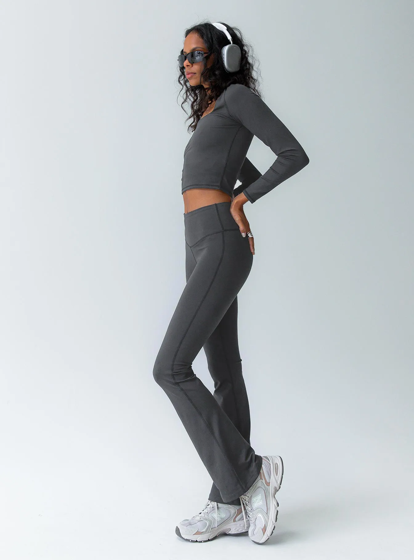 Thriving Activewear Top Grey